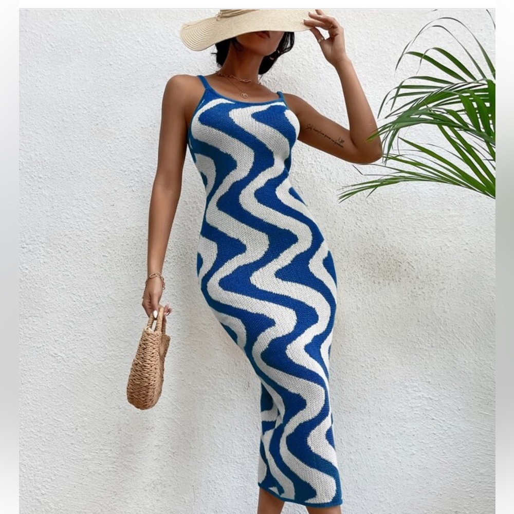 SHEIN‎ Vcay Wave Pattern Sweater Dress​